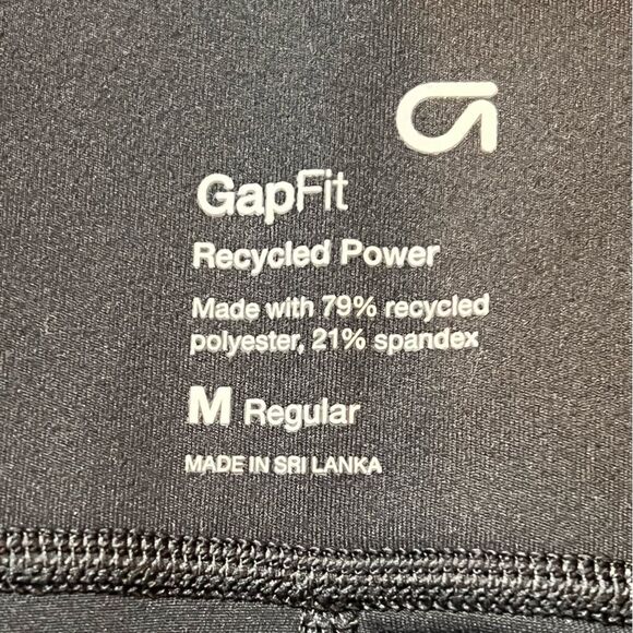 Gap Gapfit Black Athleisure Workout Cropped Stretch Gym Leggings. Medium. - Picture 7 of 8